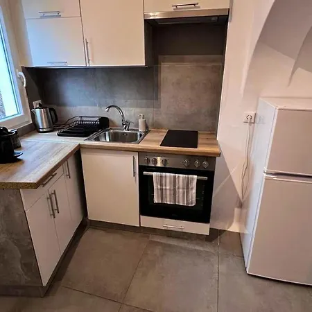 Mykonoscasa بيت للعطل *